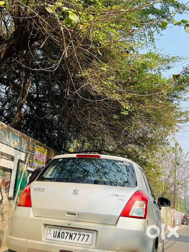 Maruti Suzuki Swift 2006 Petrol 80000 Km Driven