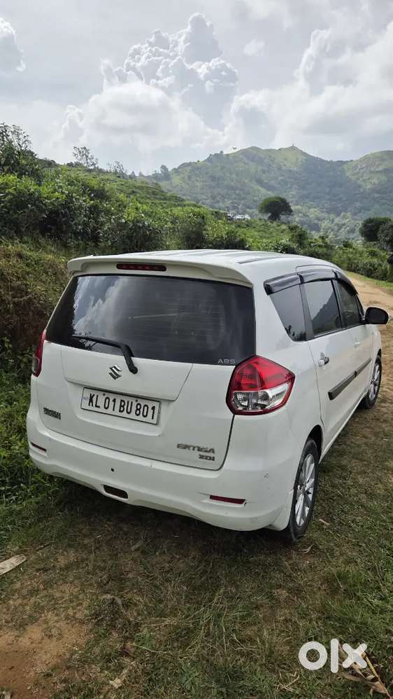 Maruti Suzuki Ertiga Zdi 2015