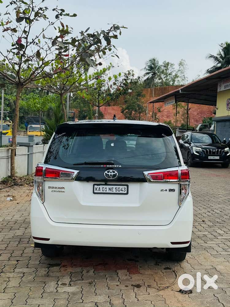 Toyota Innova Crysta 2019