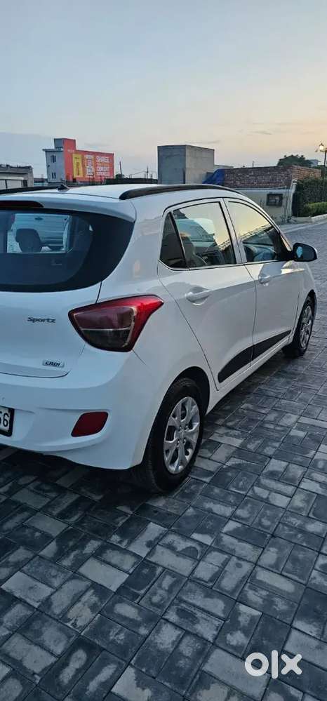 Hyundai Grand I10 Sportz 2015