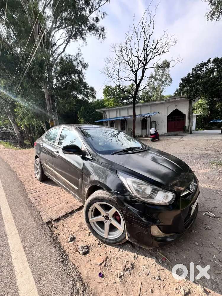 Hyundai Fluidic Verna 2013 Diesel 870000 Km Driven