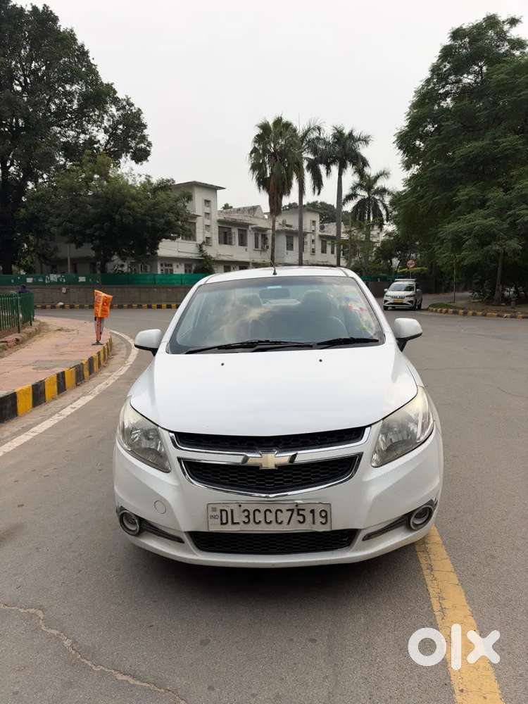 Chevrolet Sail, 2015, Petrol