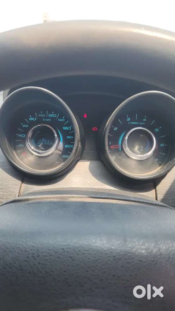 Mahindra Xuv500 2017 Diesel 102000 Km Driven