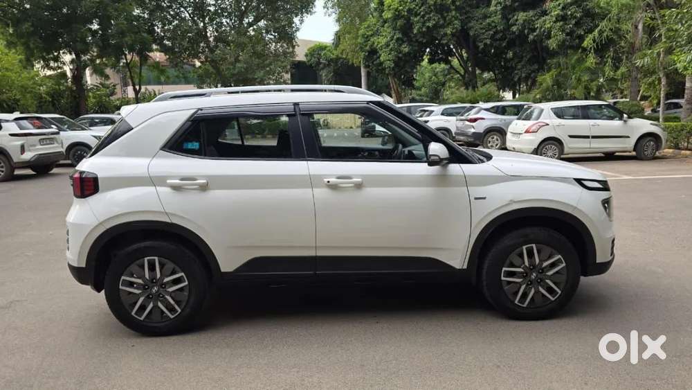 Hyundai Venue 1.0 S (o) Turbo Imt, 2023, Petrol
