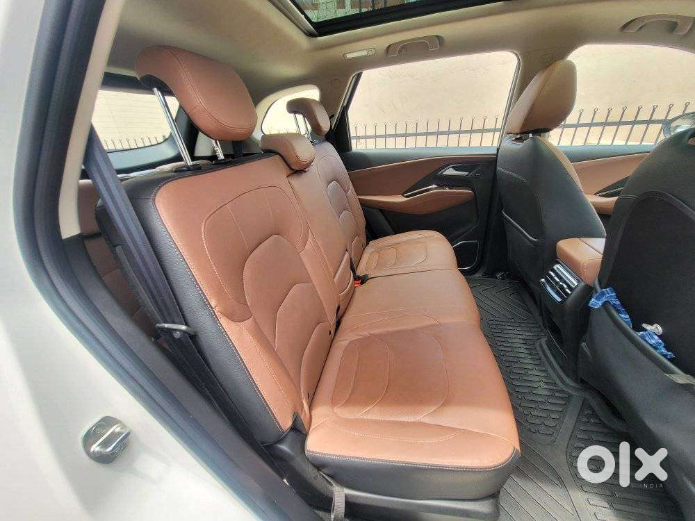 Mg Hector Plus Savvy Pro 1.5 Turbo Petrol Cvt 7 Str, 2023, Petrol