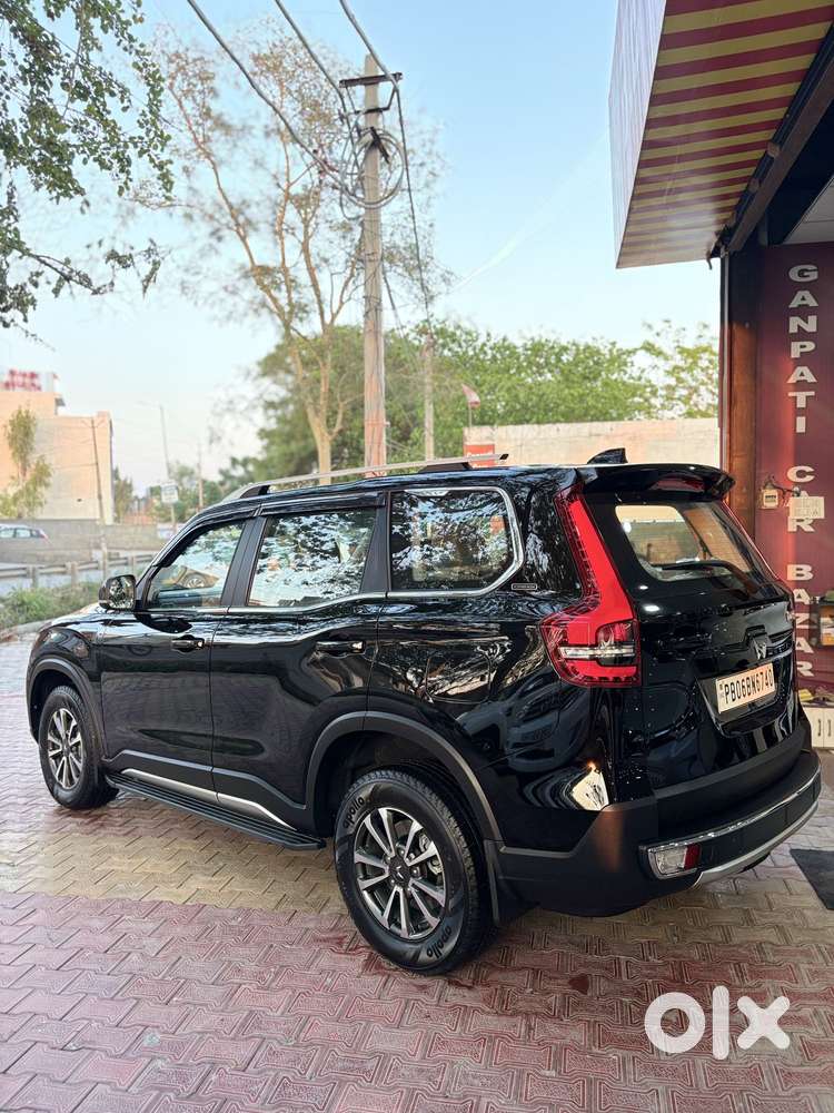 Mahindra Scorpio-n 2.2 Z8 Diesel At 7 Str, 2026, Diesel