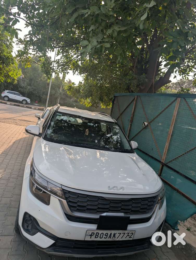 Maruti Suzuki Grand Vitara 1.5 Alpha Plus Intelligent Hybrid Ecvt, 2..
