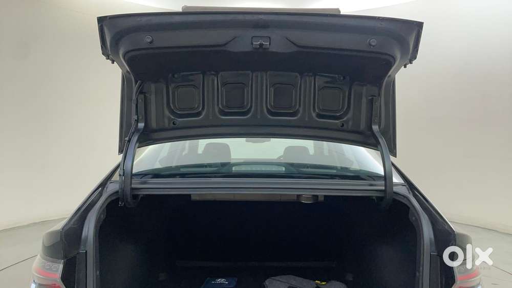 Hyundai Verna 1.5 Sx (o) Turbo Petrol Dct, 2024, Petrol