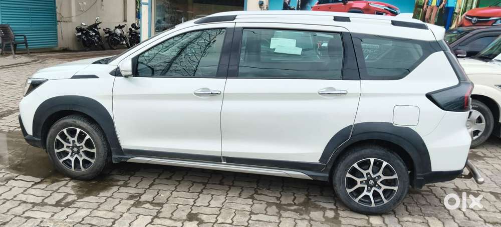 Maruti Suzuki Xl6 1.5 Alpha Mt, 2022, Petrol