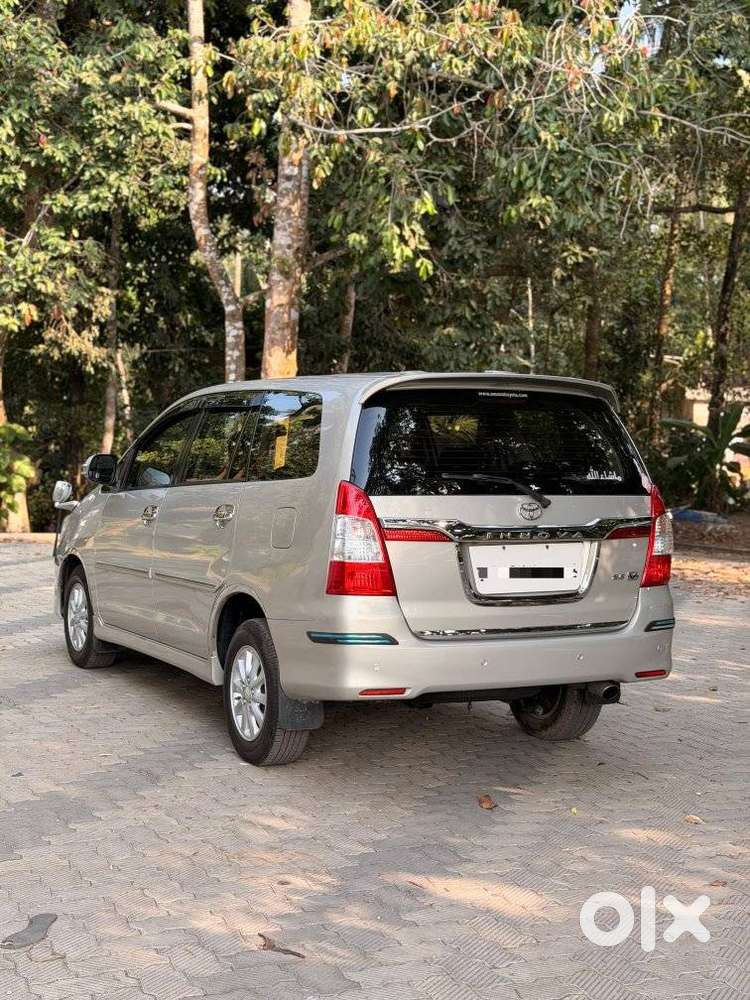 Toyota Innova 2.0 V, 2013, Diesel
