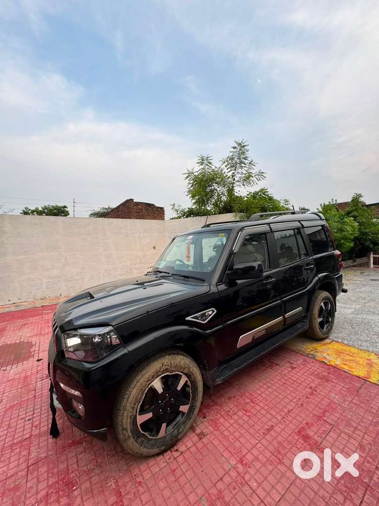 Mahindra Scorpio Classic 2025