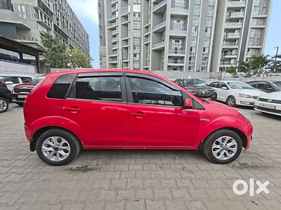 Ford Figo Petrol Zxi, 2010, Petrol