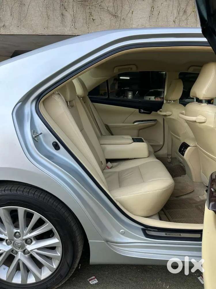 Toyota Camry 2016 Petrol Well Maintained