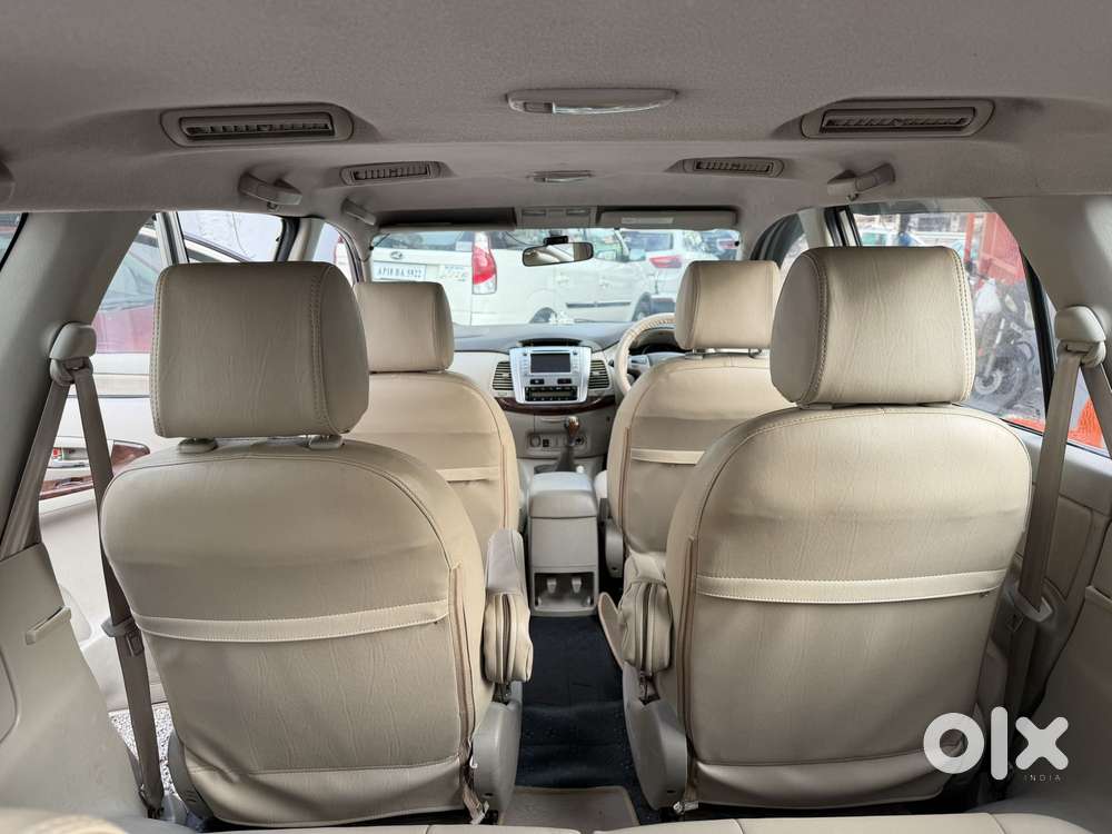 Toyota Innova 2.5 Vx 7 Seater Bs Iv, 2014, Diesel