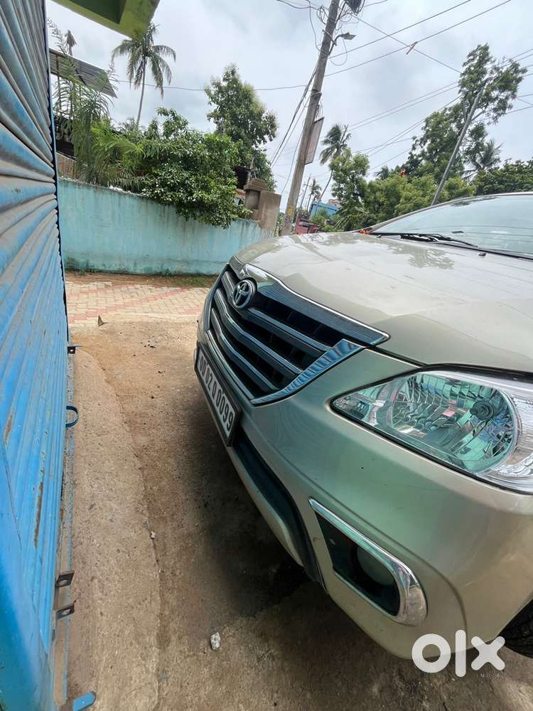 Toyota Innova Diesel 2014