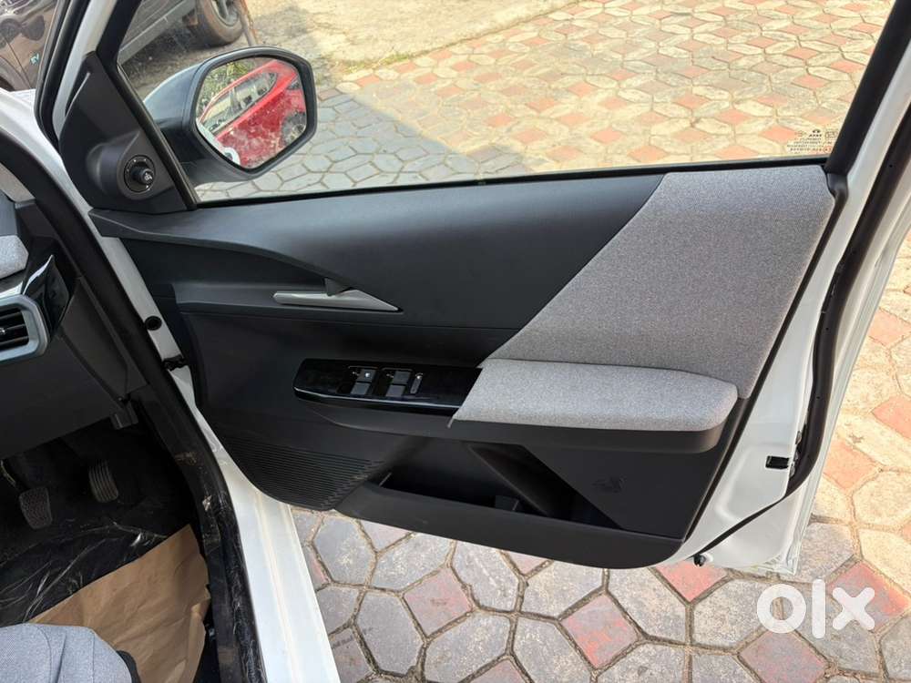 Tata Tiago 1.2 Petrol 2026
