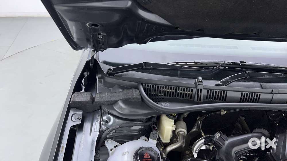 Skoda Slavia Style 1.0l Tsi At, 2023, Petrol