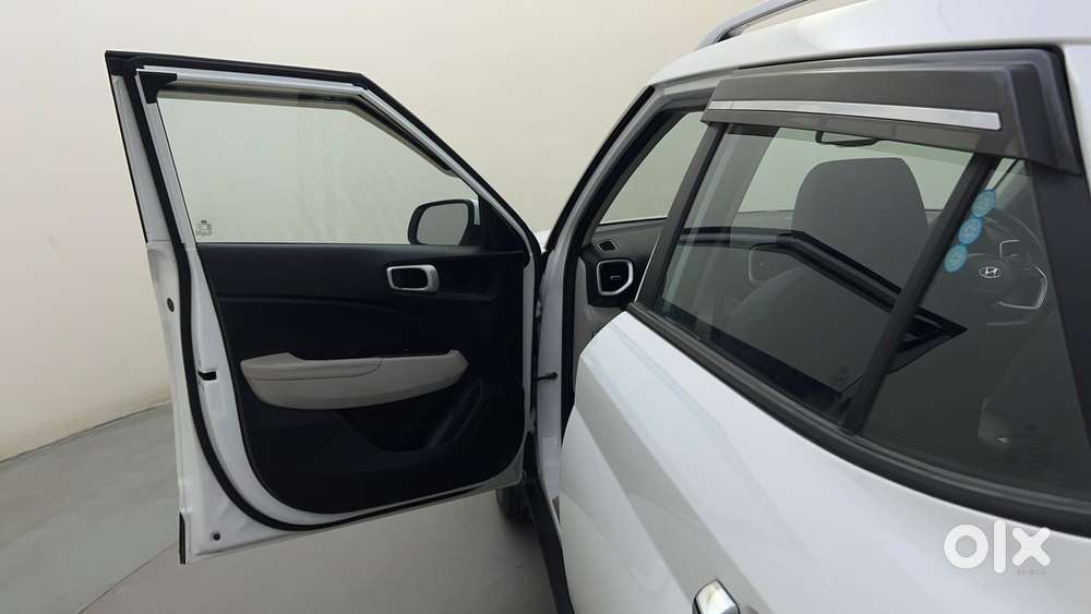 Hyundai Venue 1.0 Sx (o) Turbo Dct, 2023, Petrol