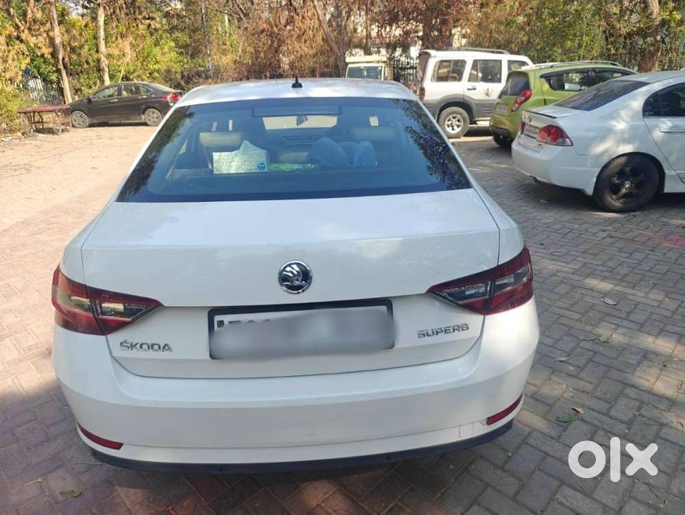Skoda Superb L&k 2.0 Tdi At, 2017, Diesel