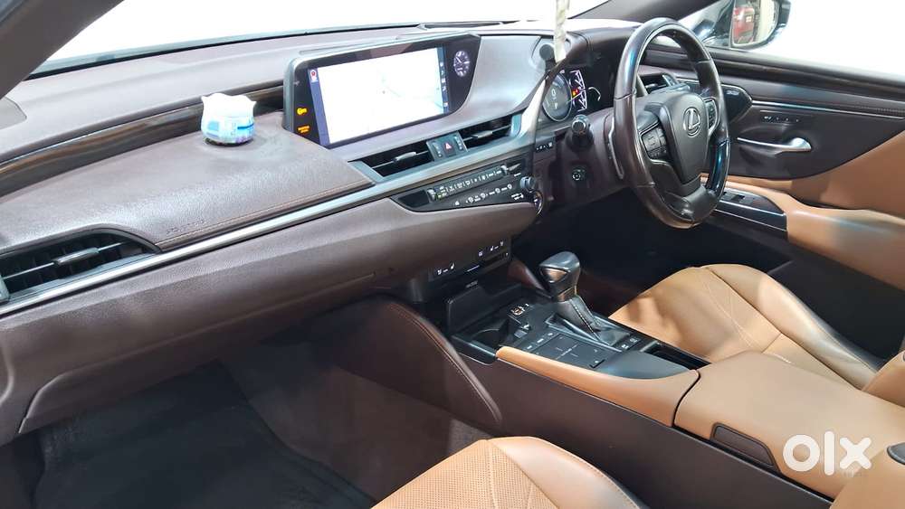 Lexus Es 300h Luxury, 2019, Petrol