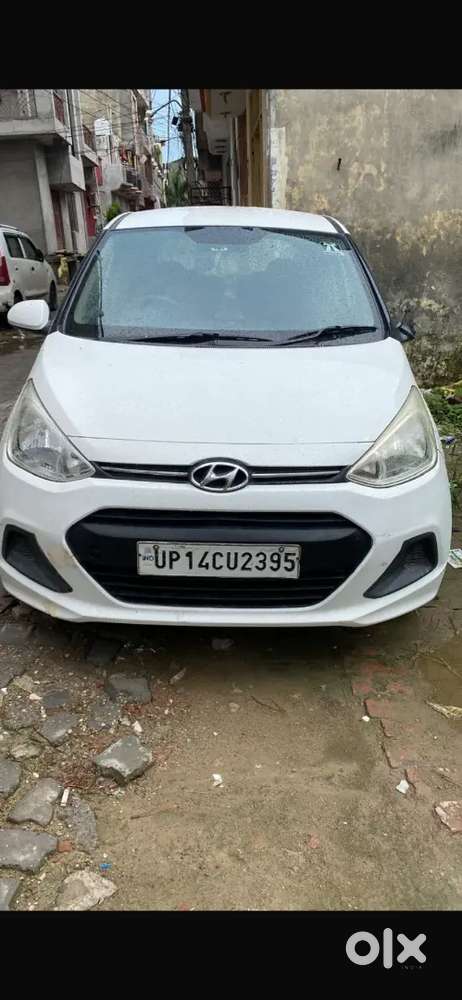 Hyundai Grand I10 Sportz 2016 Alloy Wheels