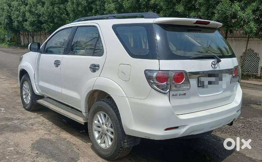 Toyota Fortuner 3.0 4x4 Manual, 2012, Diesel