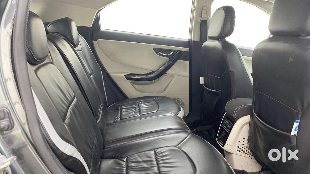 Tata Nexon 1.5 Revotorq Xza Plus Premium, 2022, Cng & Hybrids