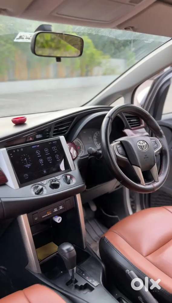 Toyota Innova Crysta 2017 With 8 Seats