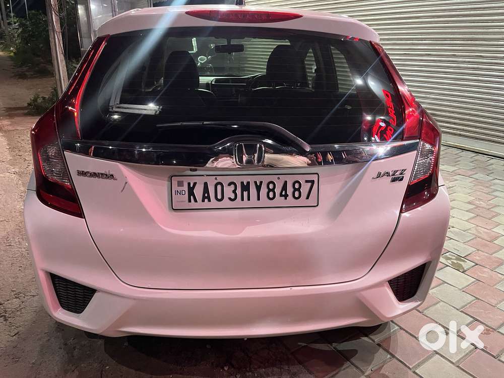 Honda Jazz V Automatic, 2016, Petrol