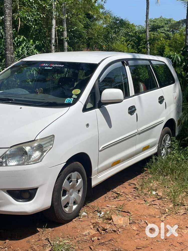 Toyota Innova 2012 Diesel Well Maintained