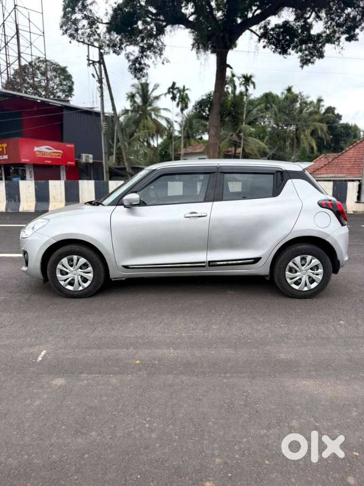 Maruti Suzuki Swift Amt Vxi, 2022, Petrol