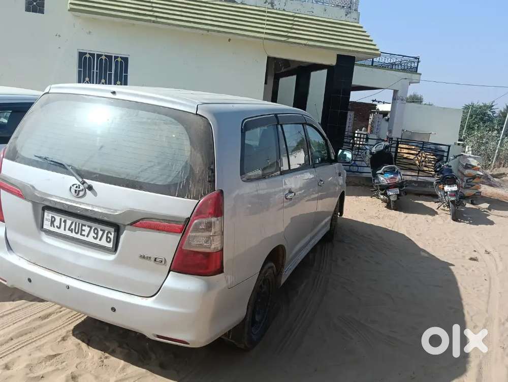 Toyota Innova 2013 Diesel 300000 Km Driven