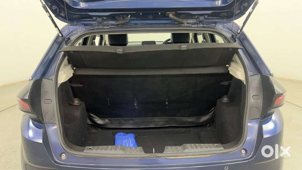 Tata Altroz Xz Plus (s) Diesel, 2023, Diesel
