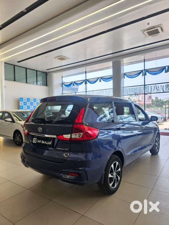 Toyota Rumion V At, 2023, Petrol