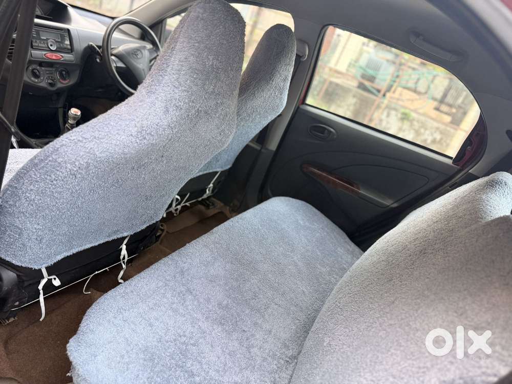 Toyota Etios Liva, 2013, Petrol