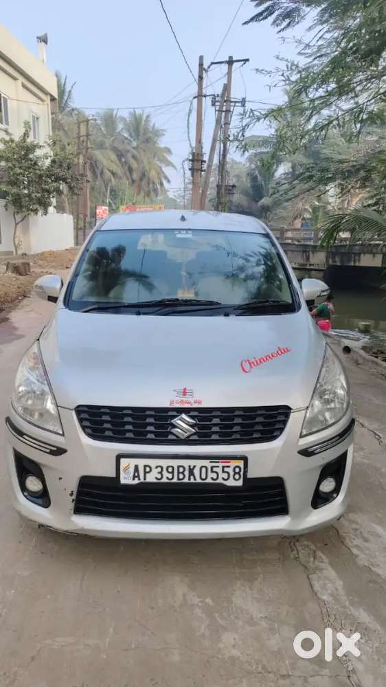 Maruti Suzuki Ertiga 2013 Diesel 142000 Km Driven