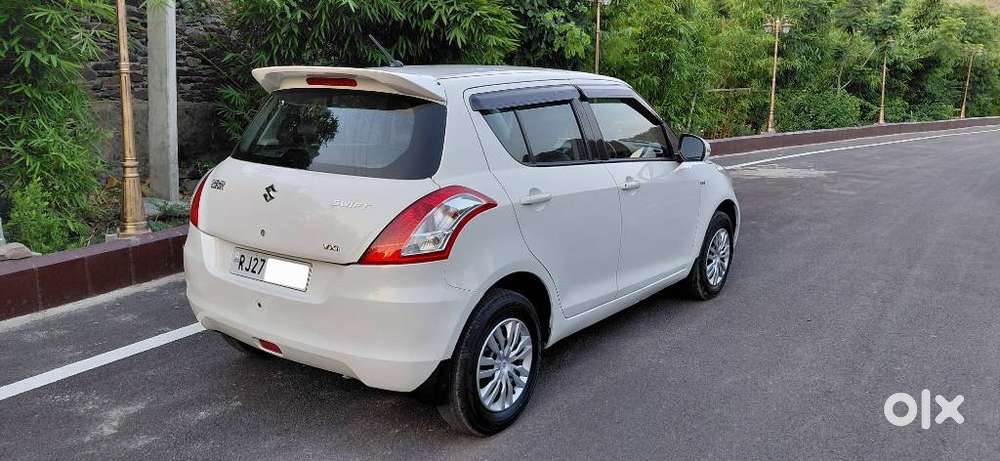 Maruti Suzuki Swift Vxi Optional, 2014, Petrol