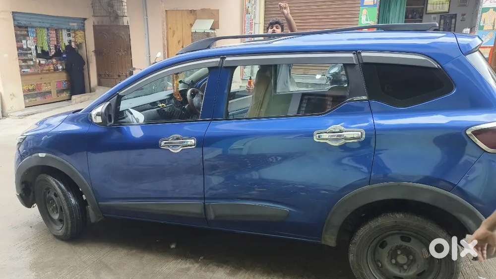 Renult Triber Car