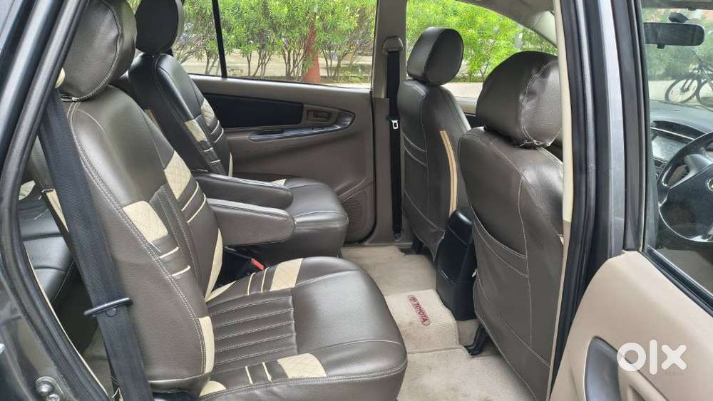 Toyota Innova 2.5 Gx 7 Seater Bs Iv, 2015, Diesel