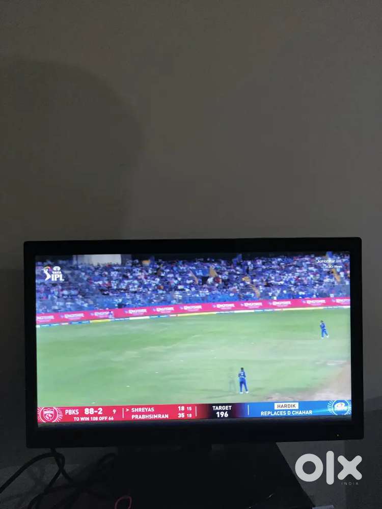 21 inch monitor in working condition