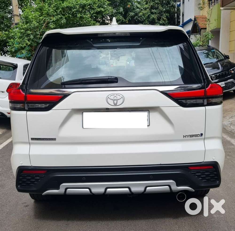 Toyota Innova Hycross 2.0 Zx (o) Hybrid 7 Str, 2024, Petrol