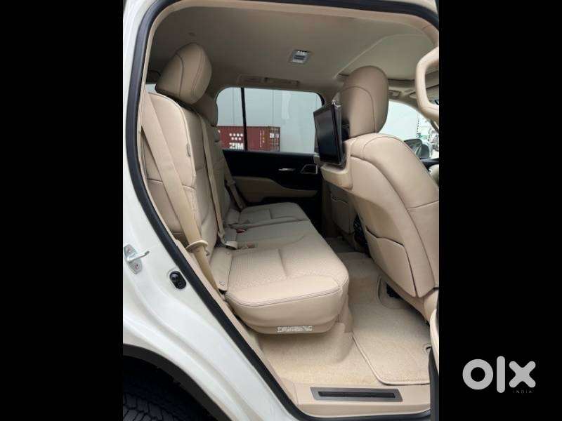 Toyota Land Cruiser Vx Premium, 2025, Diesel
