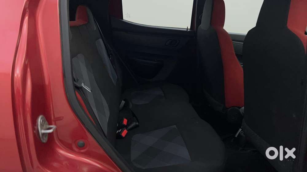 Renault Kwid 2019-ongoing 1.0 Rxt Amt (o), 2020, Petrol