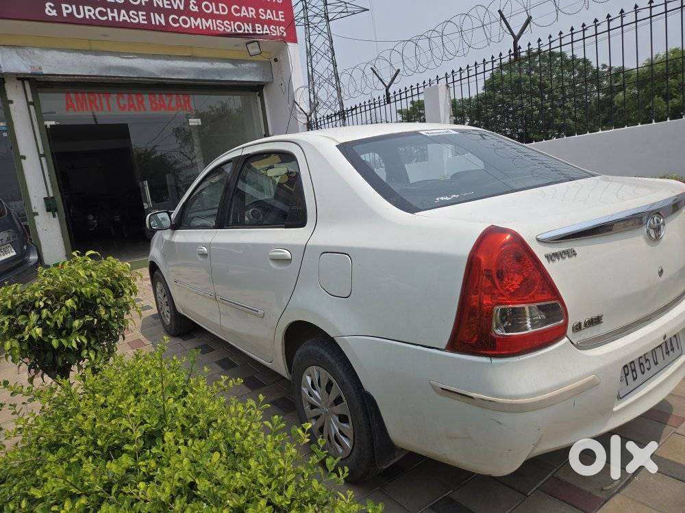 Toyota Etios 2010-2012 G, 2011, Petrol