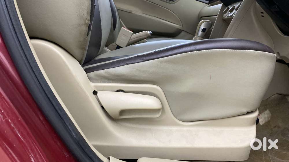 Maruti Suzuki Swift Dzire Vxi At, 2015, Petrol