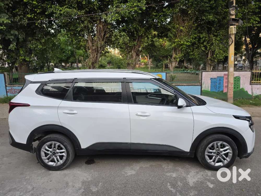 Kia Carens Prestige 2022 Diesel All Original