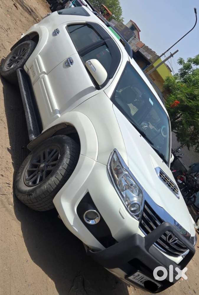 Toyota Fortuner 4x4 At, 2015, Diesel