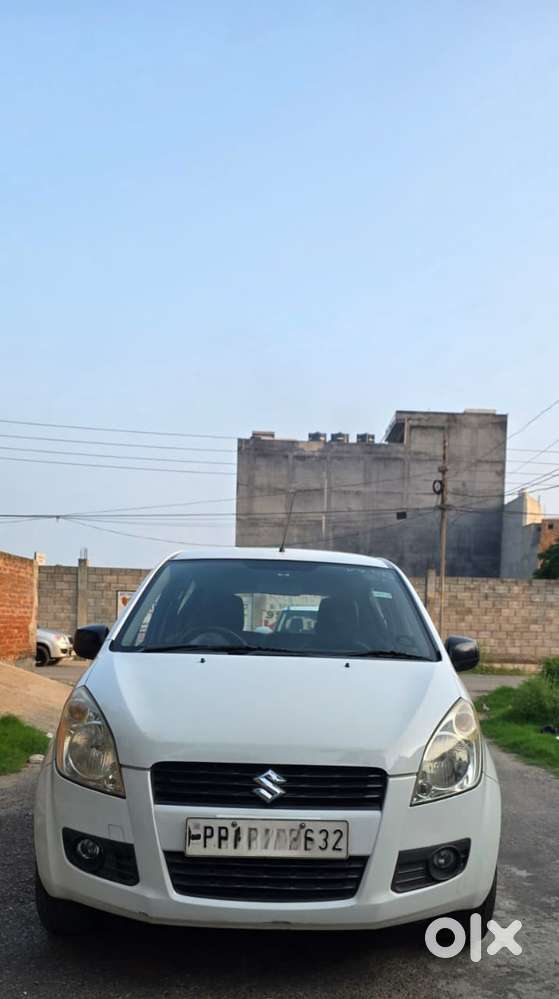 Maruti Suzuki Ritz Lxi, 2011, Petrol