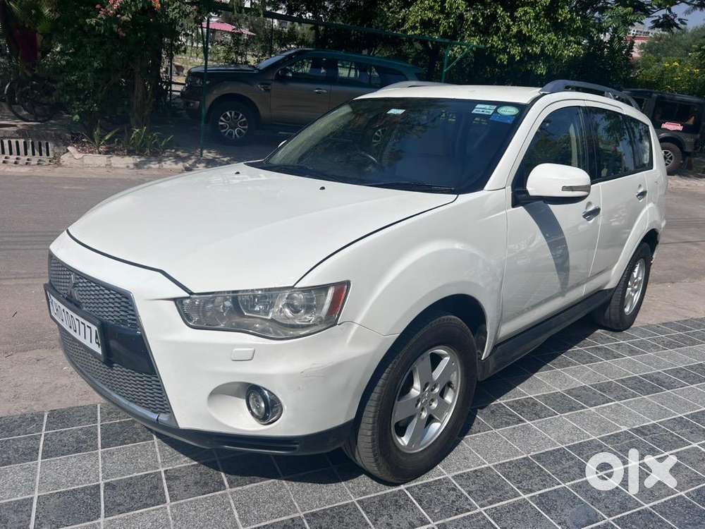 Mitsubishi Outlander 2011 Petrol Well Maintained