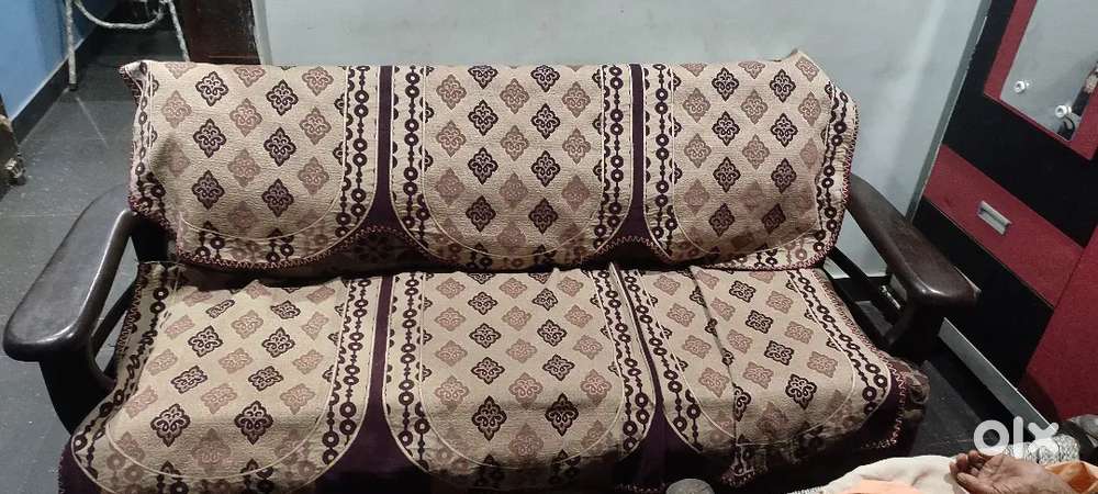 Wooden Sofa 5 seater sofa + table with glass